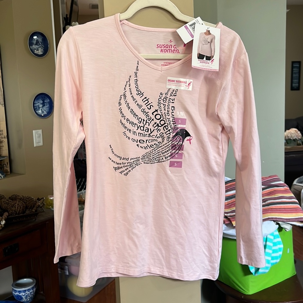 NWT Susan G Komen Breast Cancer t shirt